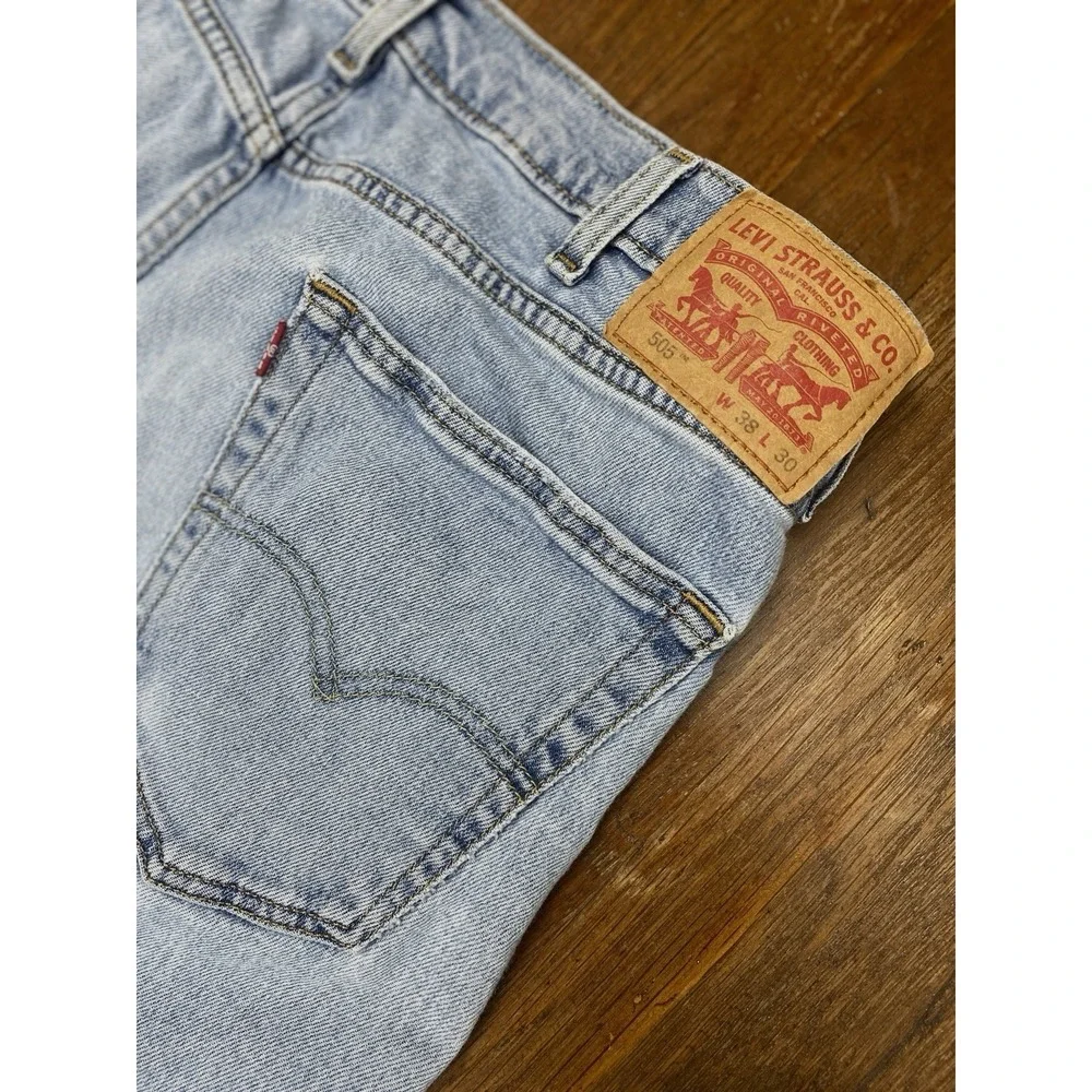 Levis 505 Jeans Mens Sz 36x29 Fit Straight Leg Distressed Broken-In Light Wash‎
